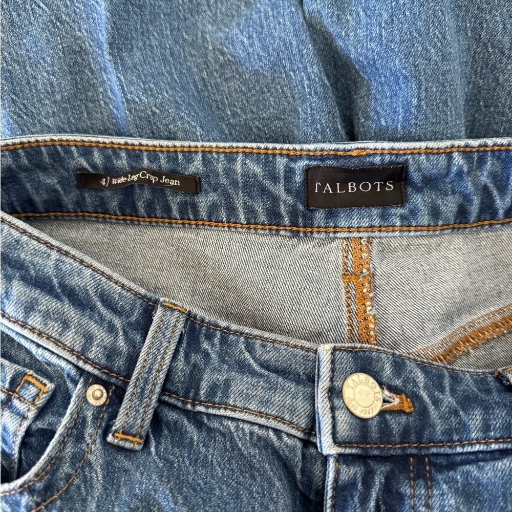 Women’s Talbots wide leg crop two tone jeans medium wash size 4 - Picture 3 of 4